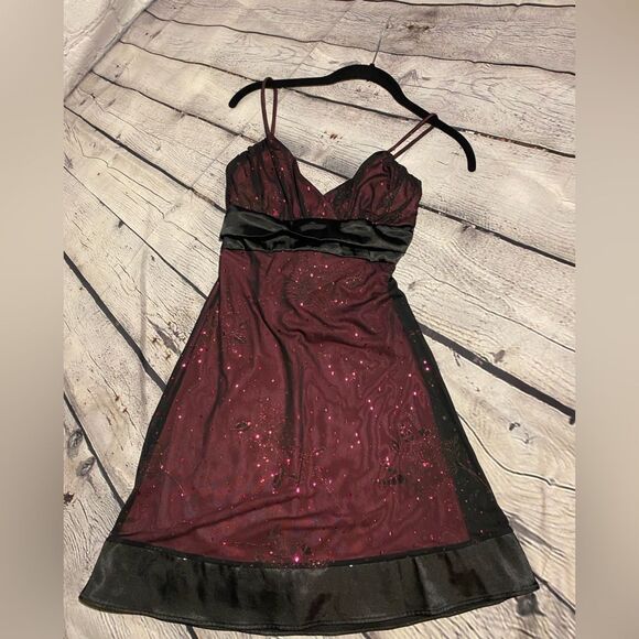 Taboo Layered Spaghetti Strap Surplice Neckline Dress - Picture 7 of 7